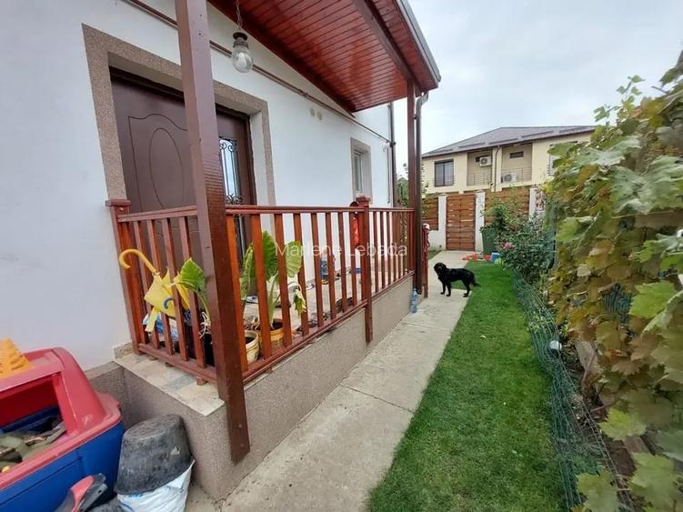 Casă cu 5 camere, curte și terasă - Bragadiru