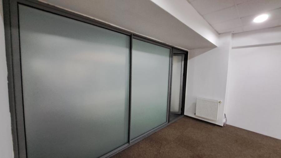 SPATIU BIROU- CLADIRE BIROURI PREMIUM- COSTURILE UTILITATILOR SUNT INCLUSE - 8