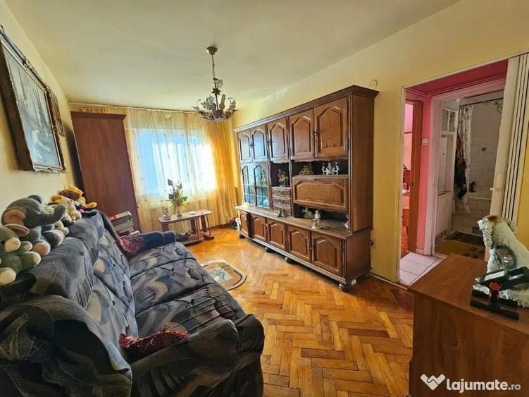 Apartament 2 camere,etaj 2 zona Dacia - 10