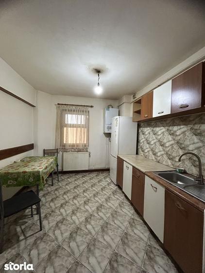 Apartament cu 3 camere confort 1 decomandat in Prundu - 6