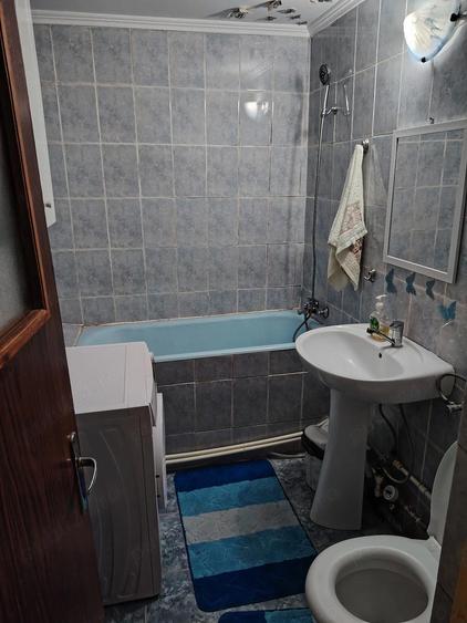 Inchiriez apartament - 2