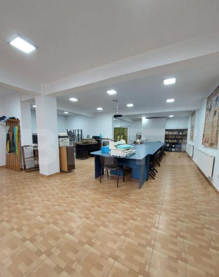 Casa/Spatiu Comercial, 620 mp, pe 3 nivele: demisol, parter, - 4