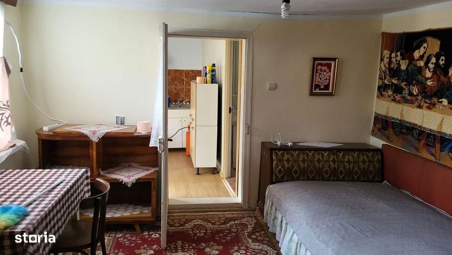 Casa de vanzare, 4 camere, teren 3200mp - 1