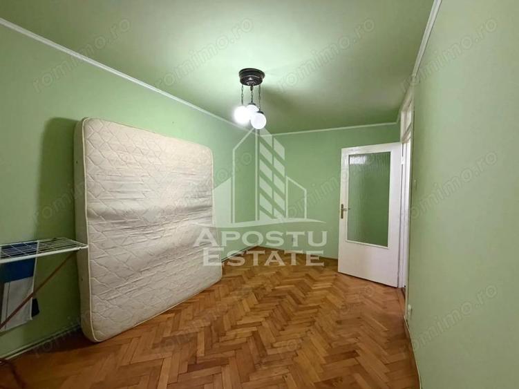 Apartament cu 3 camere, 2 bai, decomandat, centrala proprie, Girocului - 6