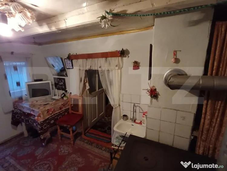 Casa cu 3 camere, 80 mp + 11 arii teren, Localitatea Teaca - 2