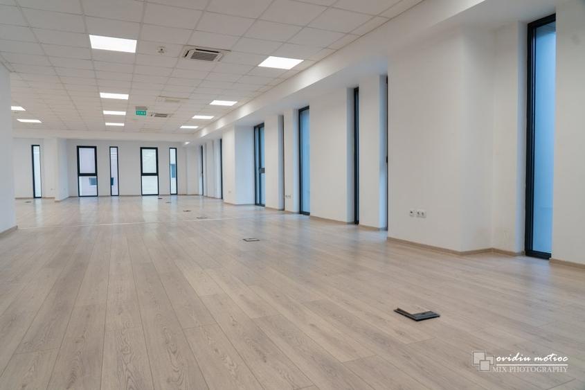 Birouri sau showroom aproape de aeroport - 1