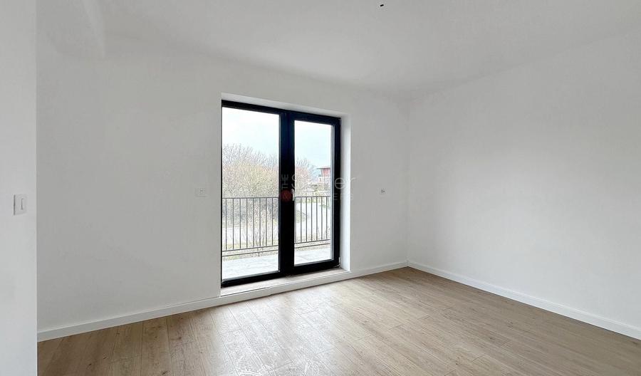 Suprafete Vitrate Mari - 6