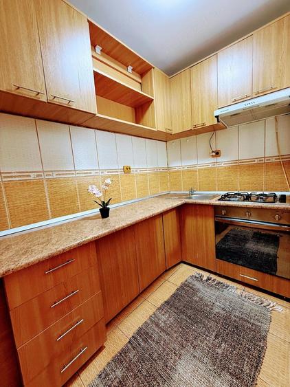 Persoana Fizica Inchiriez Apartament cu o camera Loca?ie excelenta, Circumvala?iunii 29 - 4