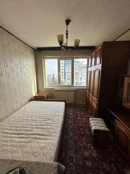 Vind apart 3 decomandat cu vedere la Dunare zona ultracentrala - 8