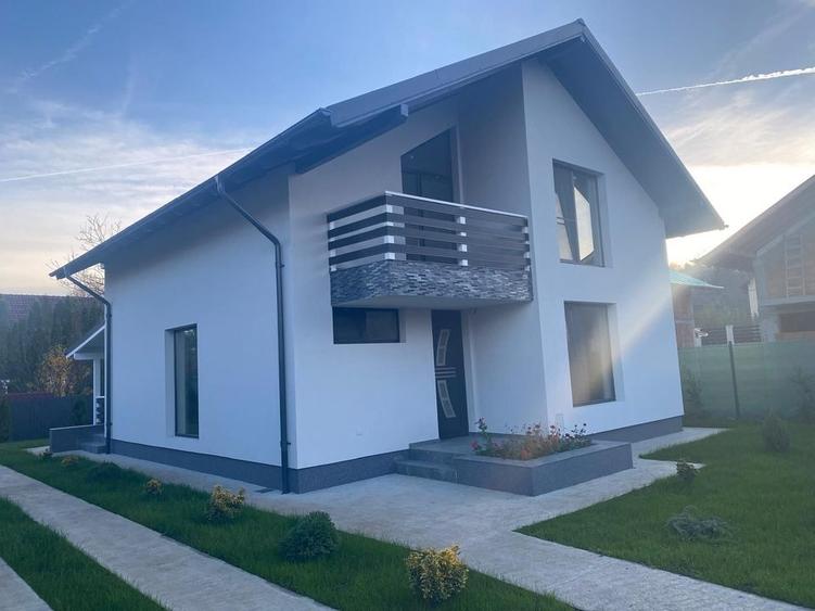 2 Vile/Case noi, de v&acirc;nzare la munte in loc. Breaza - Prahova - 1