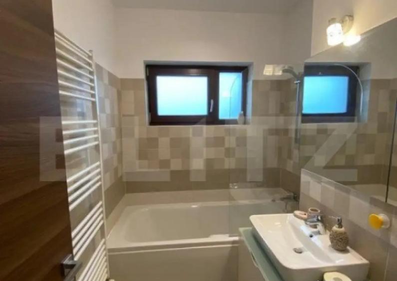 Apartament de lux, 3 camere, 94 mp, parcare subterana, zona - 2