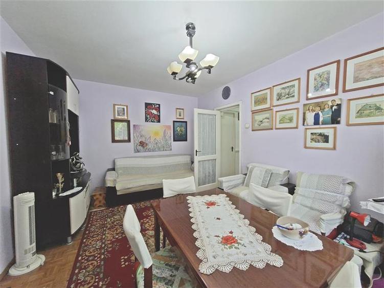 Apartament 3 camere semidecomandat | Etaj 1, zona Centrala, Bacau - 3