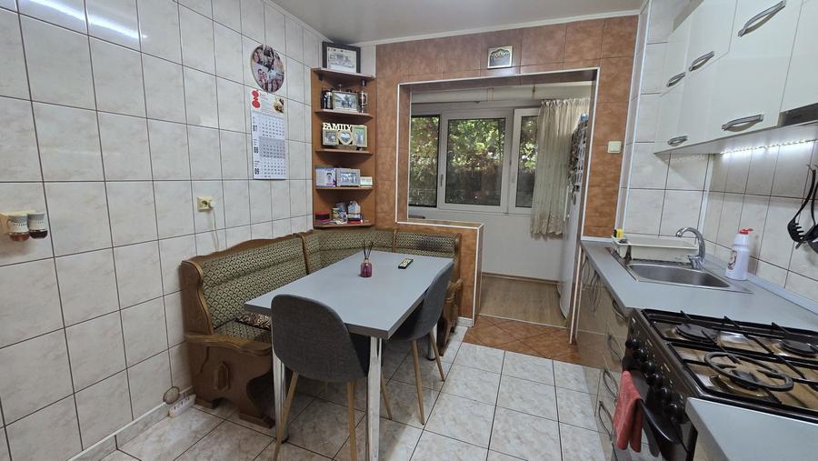 Apartament de vanzare - 1
