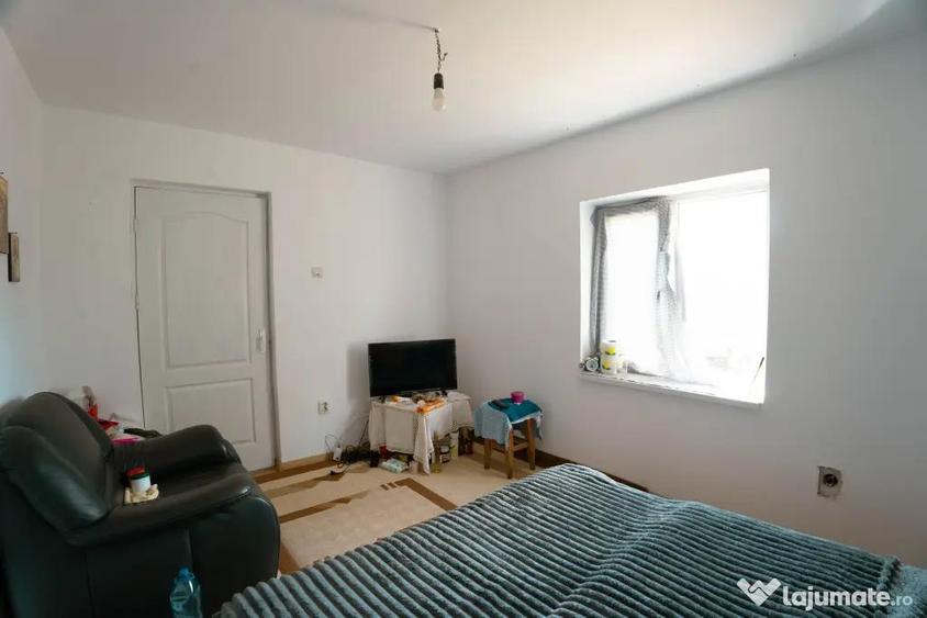 Casa de vanzare in Craiova - ideala pentru familie sau investitie - 3