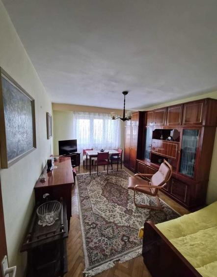 Apartament cu 3 camere, 66 mp, etaj intemediar, garaj, Zona Minerva - 3