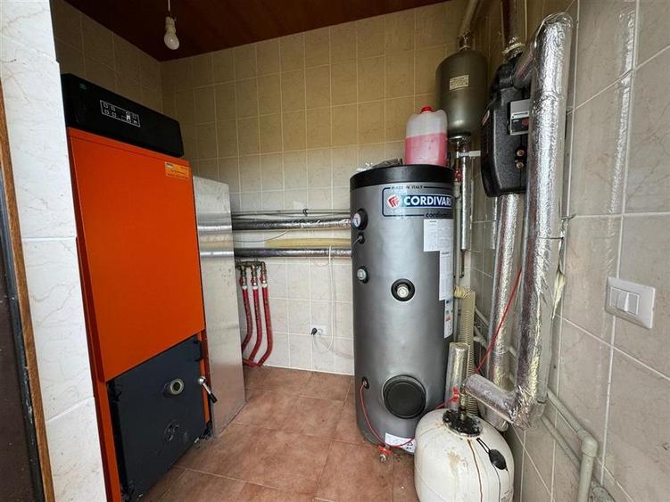 Casa noua de vanzare in Vulturu - Hângulesti 89.000 Euro - 26