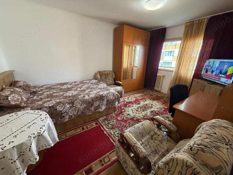 Garsoniera decomandata, 38 mp , etaj 3/4, zona Rovine - 3