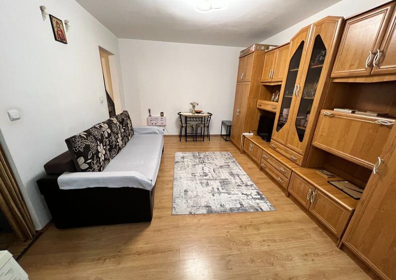 VAND garsoniera renovata pretabila birou zona Vasile Aaron - 4