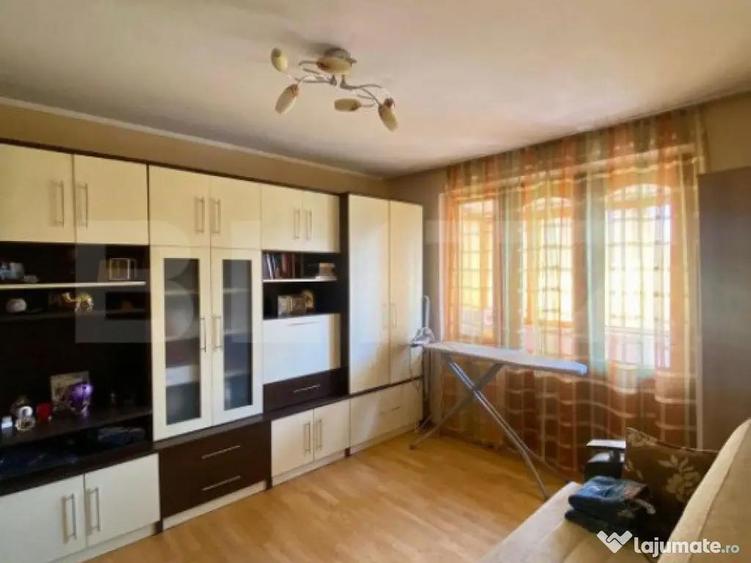 Apartament 2 camere, decomandat , cu 2 balcoane - 10