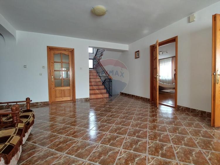 Casă / Vilă de vânzare cu teren intravilan 1200 mp-Zvoristea, Suceava - 42