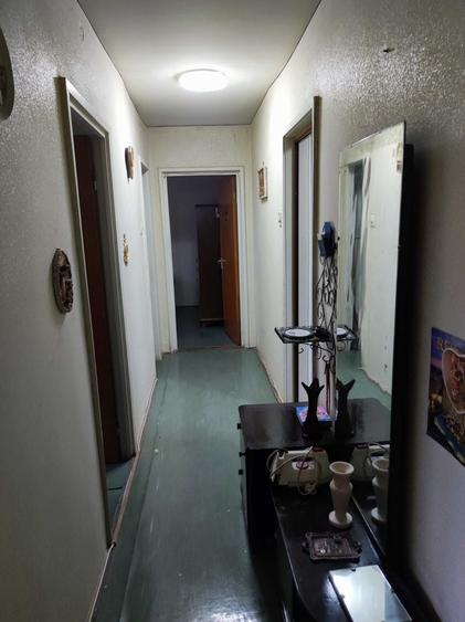 Apartament 4 camere. Zona Covasna. Intre Bld. Obregia si Bld. Brancoveanu. - 3