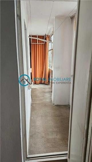 Royal Imobiliare - Vanzare apartament 2 camere zona Democratiei - 4