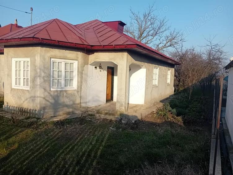 Imobil casa de vanzare - 1