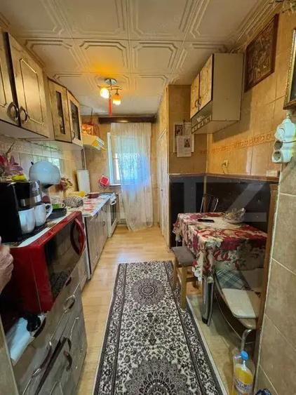 COMISION 0! Apartament de vanzare, 3 camere, etaj intermediar, zona Micro III - 1