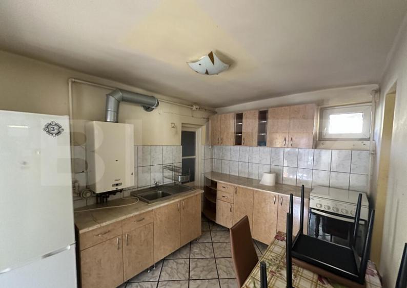 Casa pe un nivel, 3 camere, curte + anexe, ideala pentru p - 12