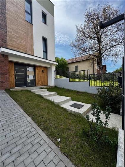 Casa Individuala S+P+ET.+ET Retras situata in cartierul Gruia! - 1