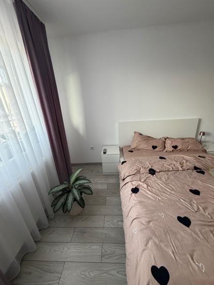 Apartament cu 2 camere decomandat în Florești