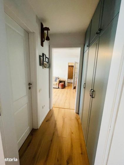 Apartament cu 2 camere semidecomandat în Girocului