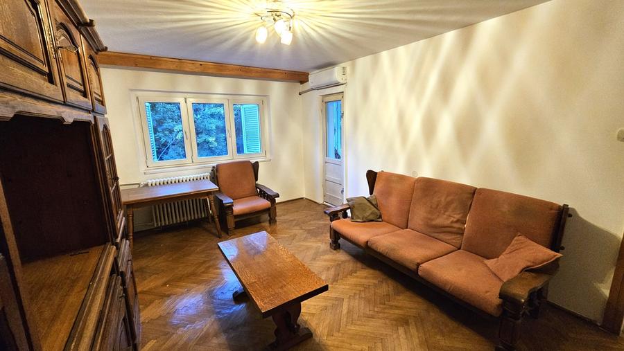 Apartament cu 3 camere decomandat, mobilat în Aviației