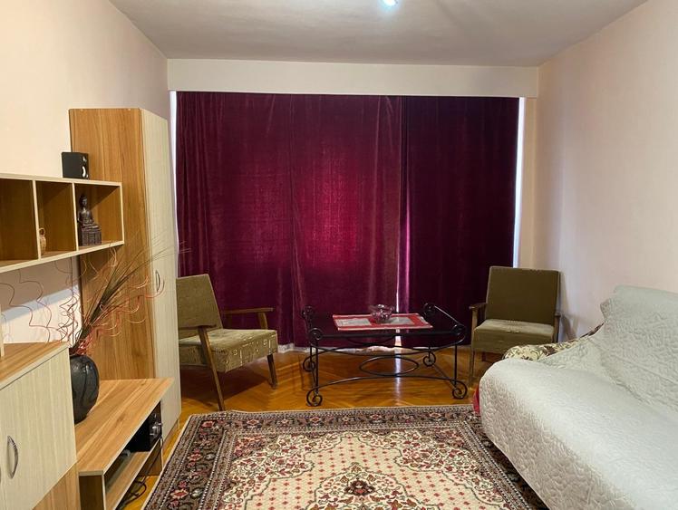 Apartament cu 4 camere decomandat în Mărăști