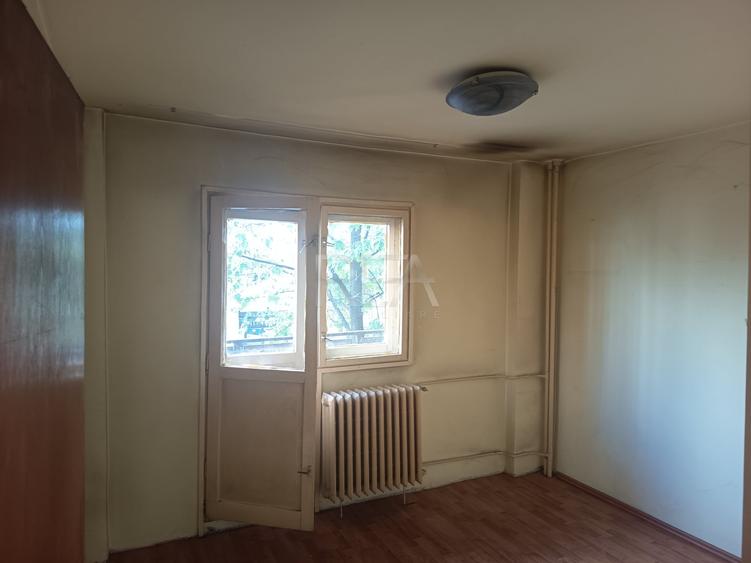 Apartament cu 3 camere decomandat în Rahova