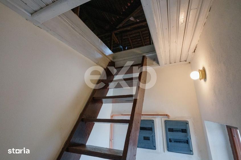 Casă cu 4 camere în Ștefănești