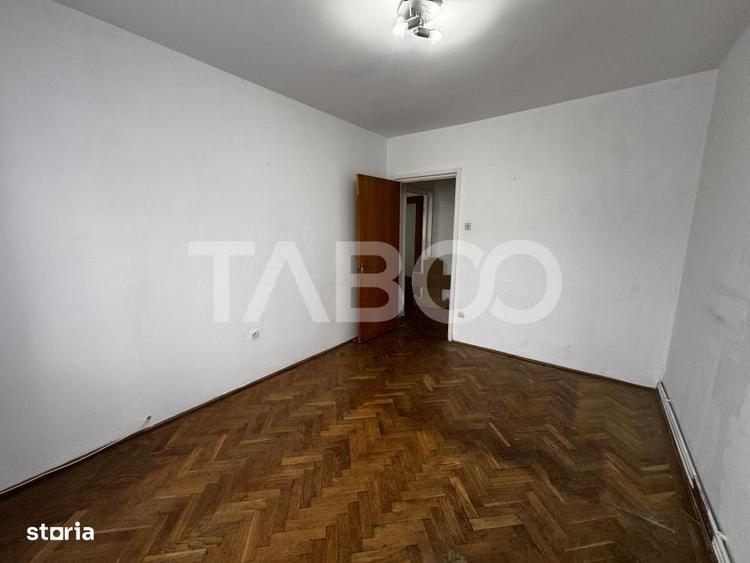 Apartament cu 2 camere semidecomandat, mobilat în Mihai Viteazul