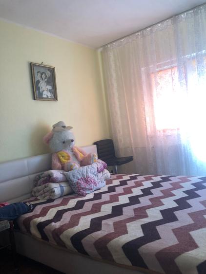 Apartament cu 4 camere nedecomandat, mobilat în Brâncoveanu