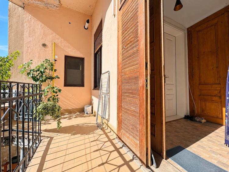 Apartament cu 2 camere semidecomandat în Sinaia