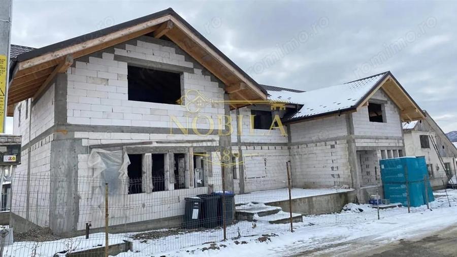 Casă cu Teren 760 Mp în Viișoara (Târgu Trotuș)