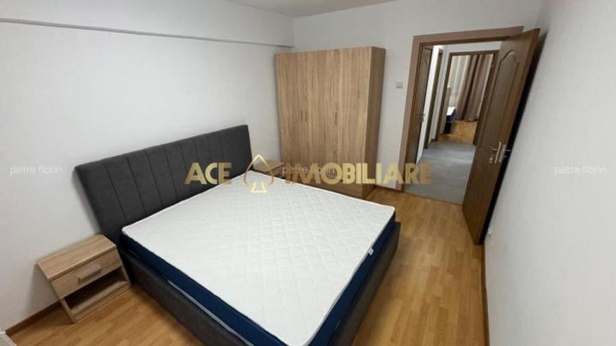 Apartament cu 4 camere semidecomandat, mobilat în Mihai Bravu