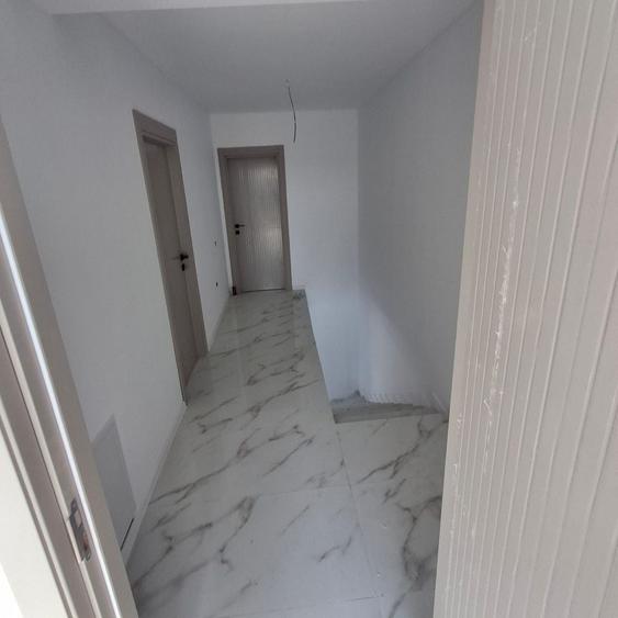 Casă cu 3 camere în Berceni