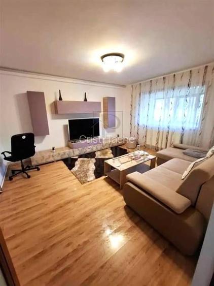 LIPOVEI -PARTER INALT - 3 CAMERE - BALCON - CENTRALA PROPRIE - CLIMA - BOXA