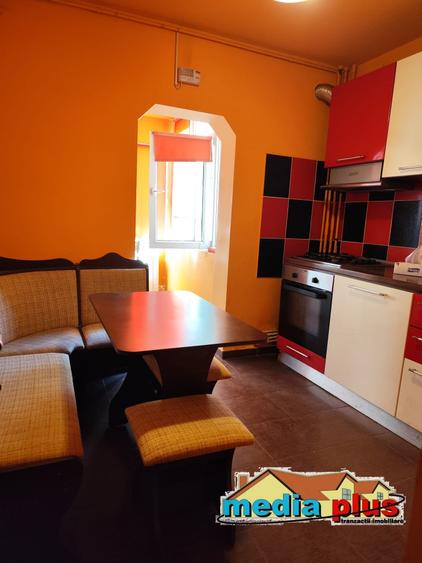 Apartament 2 camere, Piața Centrală, etaj 1 – bloc 1988 - 1