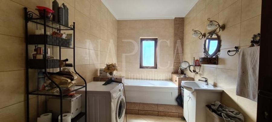 Casa 5 camere de vanzare in Baciu - 4