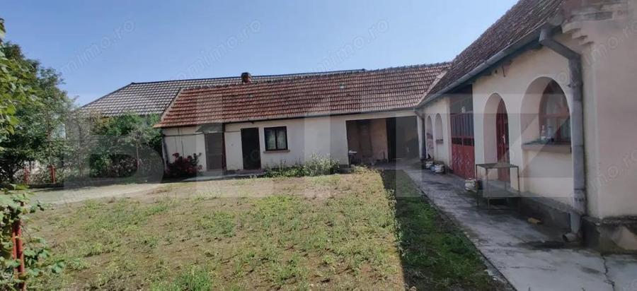 Casa mare cu gospodarie completa Belin?, jude?ul Timi? teren 4.900 mp - 6
