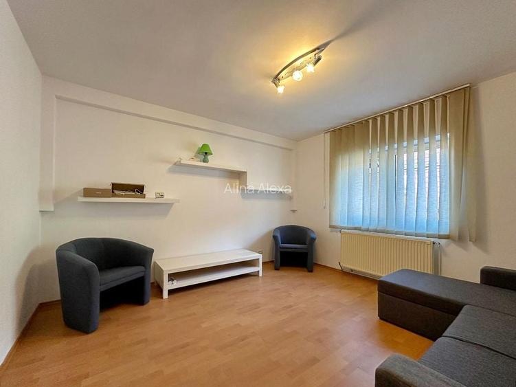 Apartament cu 3 camere decomandat în Central Apartament cu 3 camere decomandat în Central