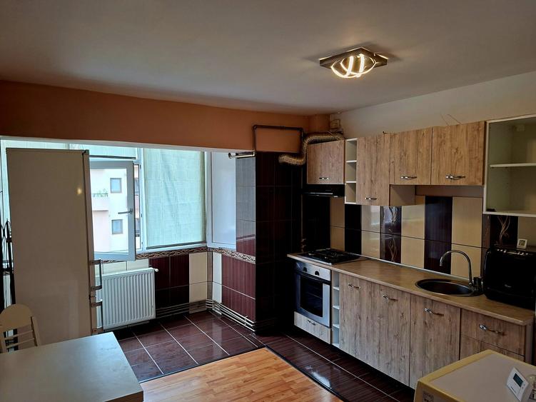 2 camere Gavana 3 , Decomandat / centrala , Amplasament DEOSEBIT !!! - 1