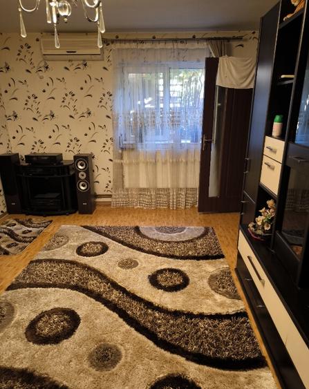 Casa curte zona Bucure?tii Noi/Bazilescu - 8