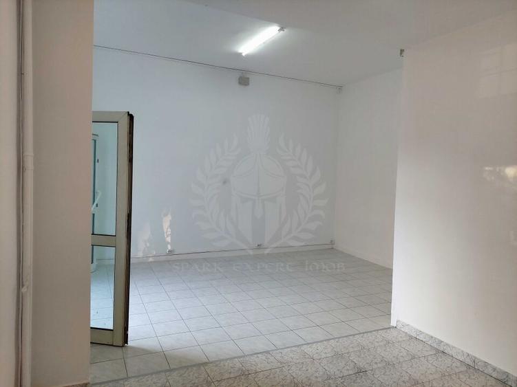 // SPATIU COMERCIAL//35 mp// CARAIMAN// - 4